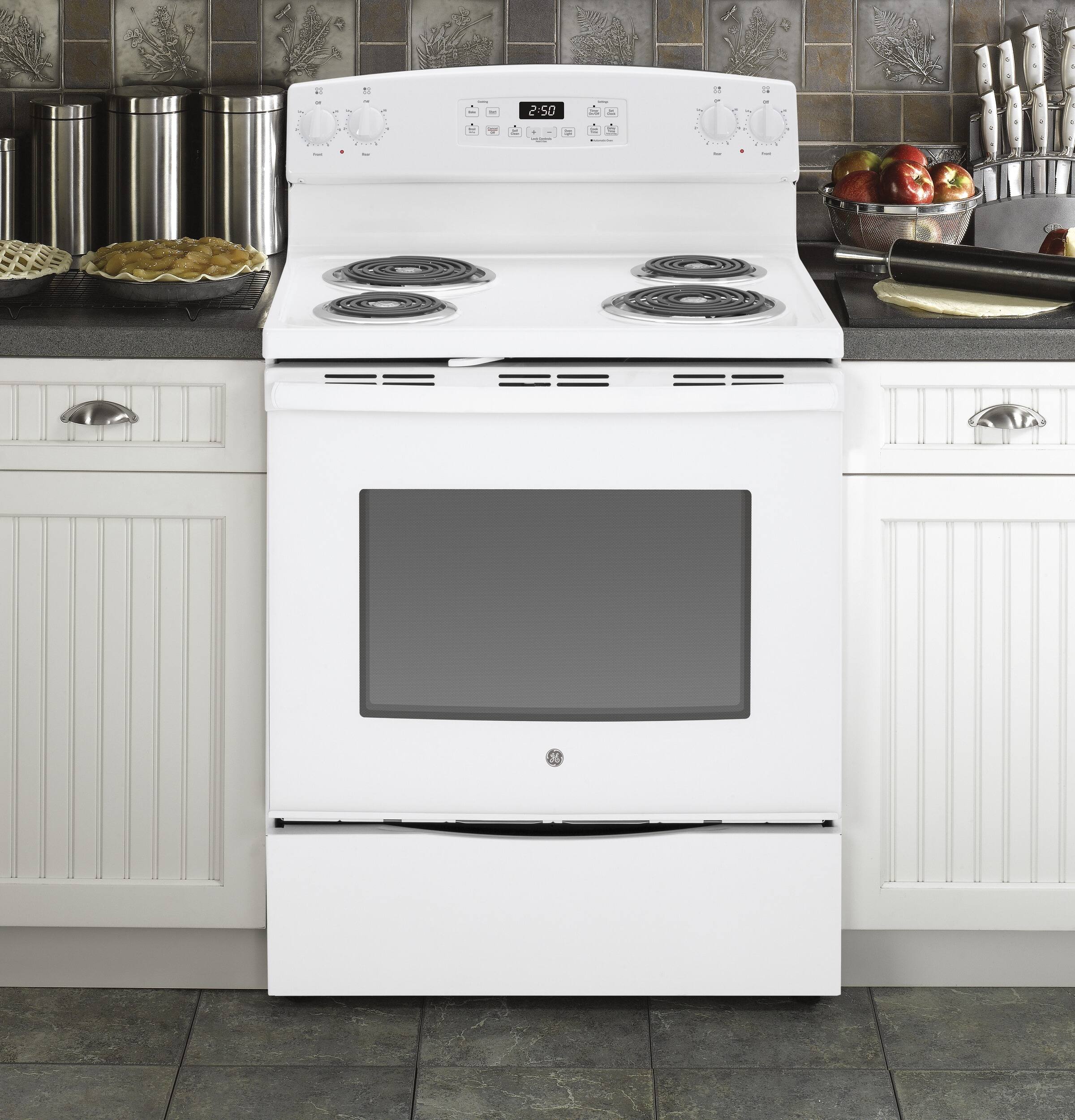 ge-5-3-cu-ft-self-cleaning-freestanding-electric-range-white-at