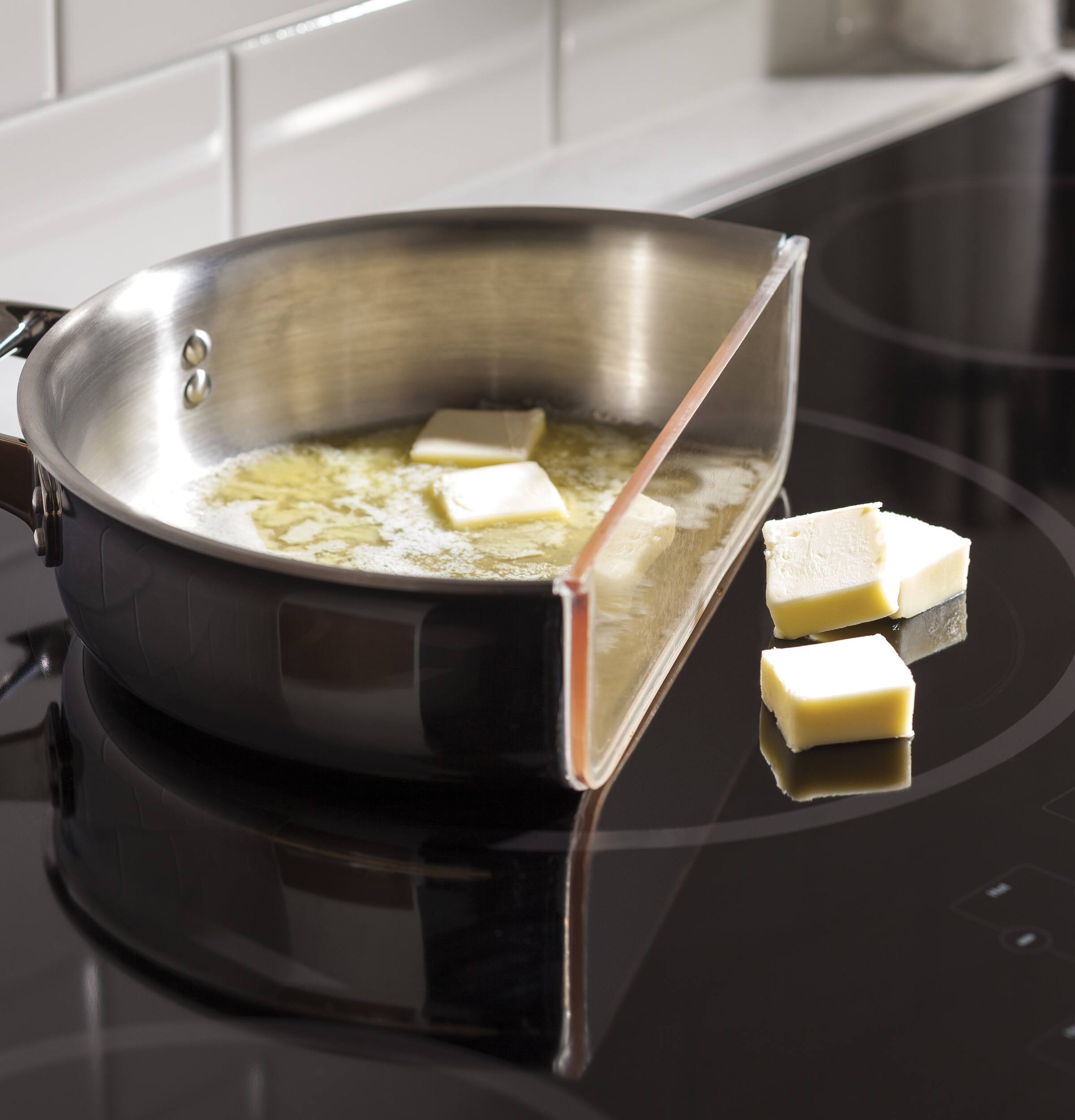 GE - Profile Series 36" Built-In Electric Induction Cooktop - Stainless Steel-on-Black - Alt_View_Standard_16
