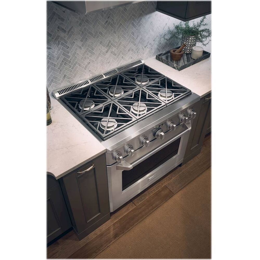 Monogram 5.8 Cu. Ft. SelfCleaning Freestanding Dual Fuel Convection