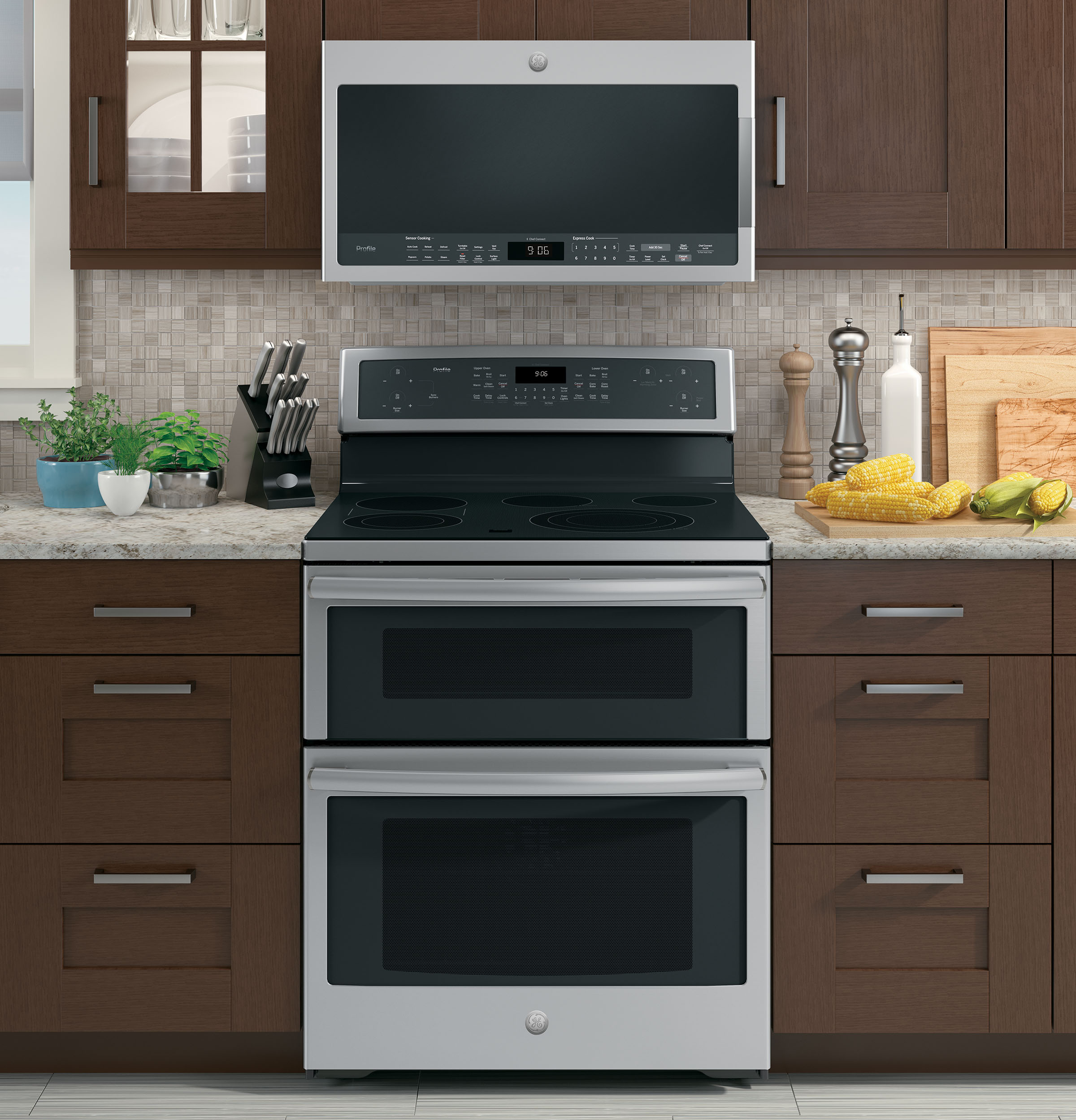 GE Profile Series 5.3 Cu. Ft. SelfCleaning Freestanding Electric