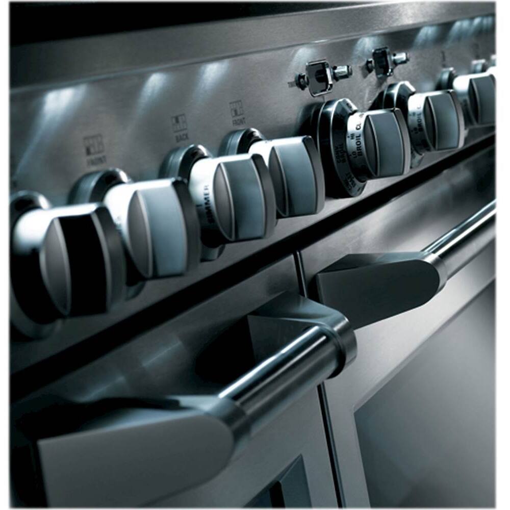 Monogram - 8.9 Cu. Ft. Self-Cleaning Freestanding Double Oven Gas Convection Range - Stainless steel - Alt_View_Standard_12