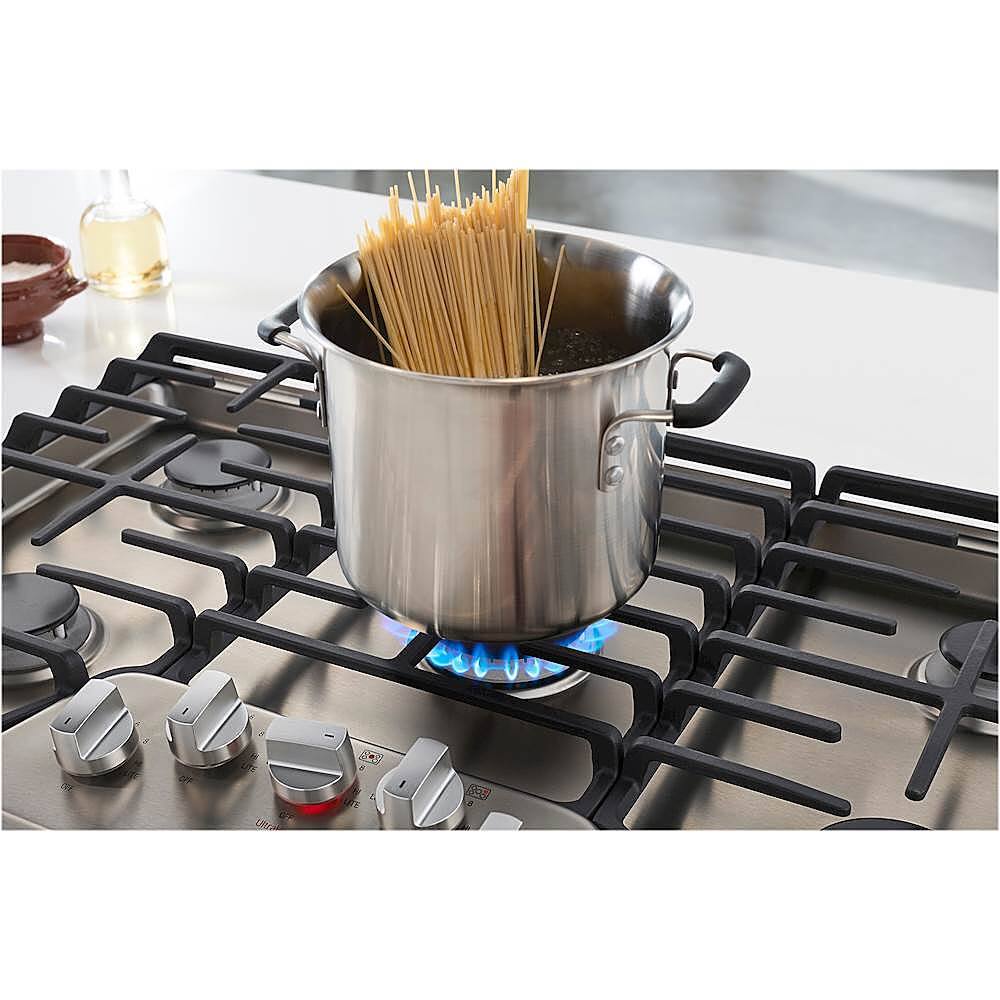 LG STUDIO 30" BuiltIn Gas Cooktop Stainless steel at Pacific Sales