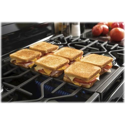 GE - 5.0 Cu. Ft. Freestanding Gas Range - Black - Alt_View_Standard_14