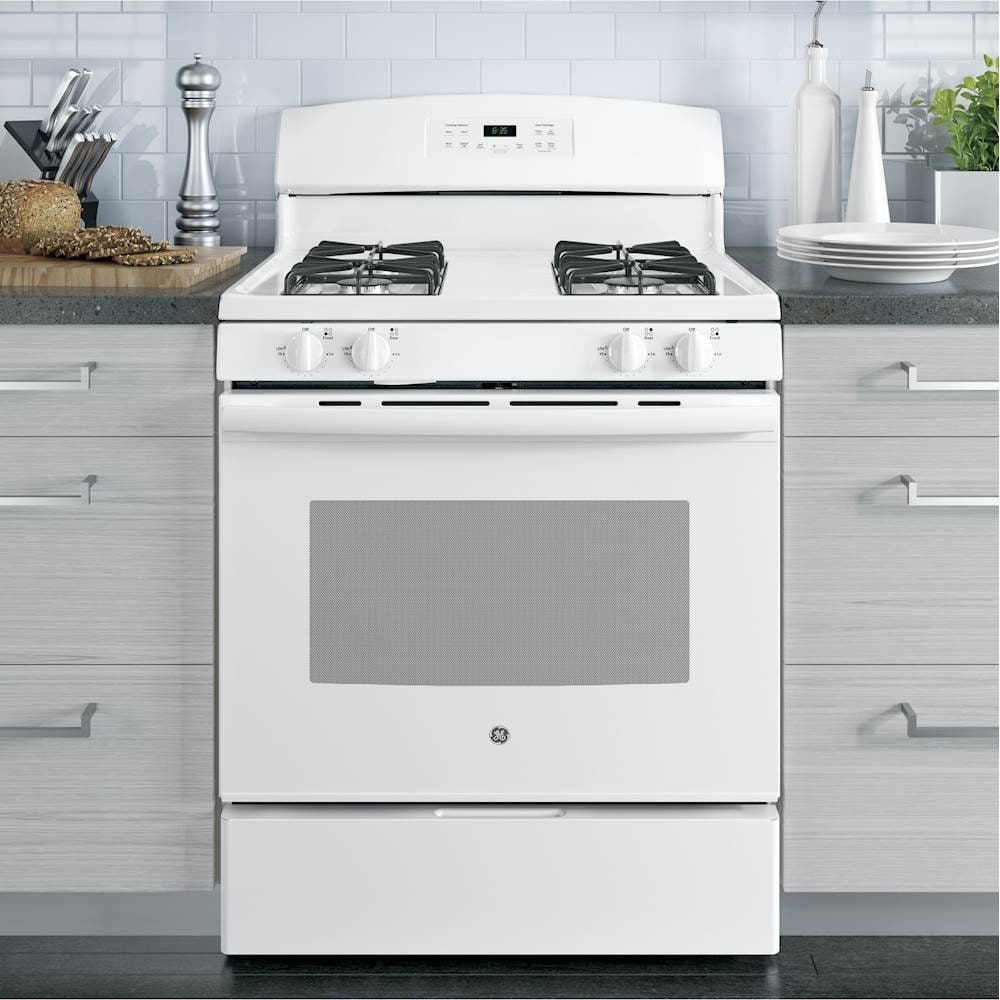 GE - 5.0 Cu. Ft. Self-Cleaning Freestanding Gas Range - White - Alt_View_Standard_14