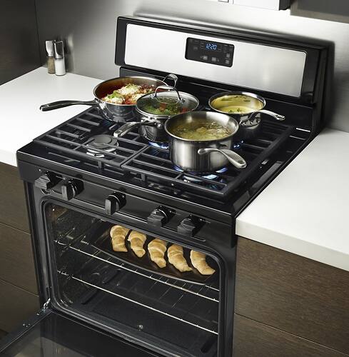 Whirlpool - 5.1 Cu. Ft. Freestanding Gas Range - Stainless steel - Alt_View_Standard_16