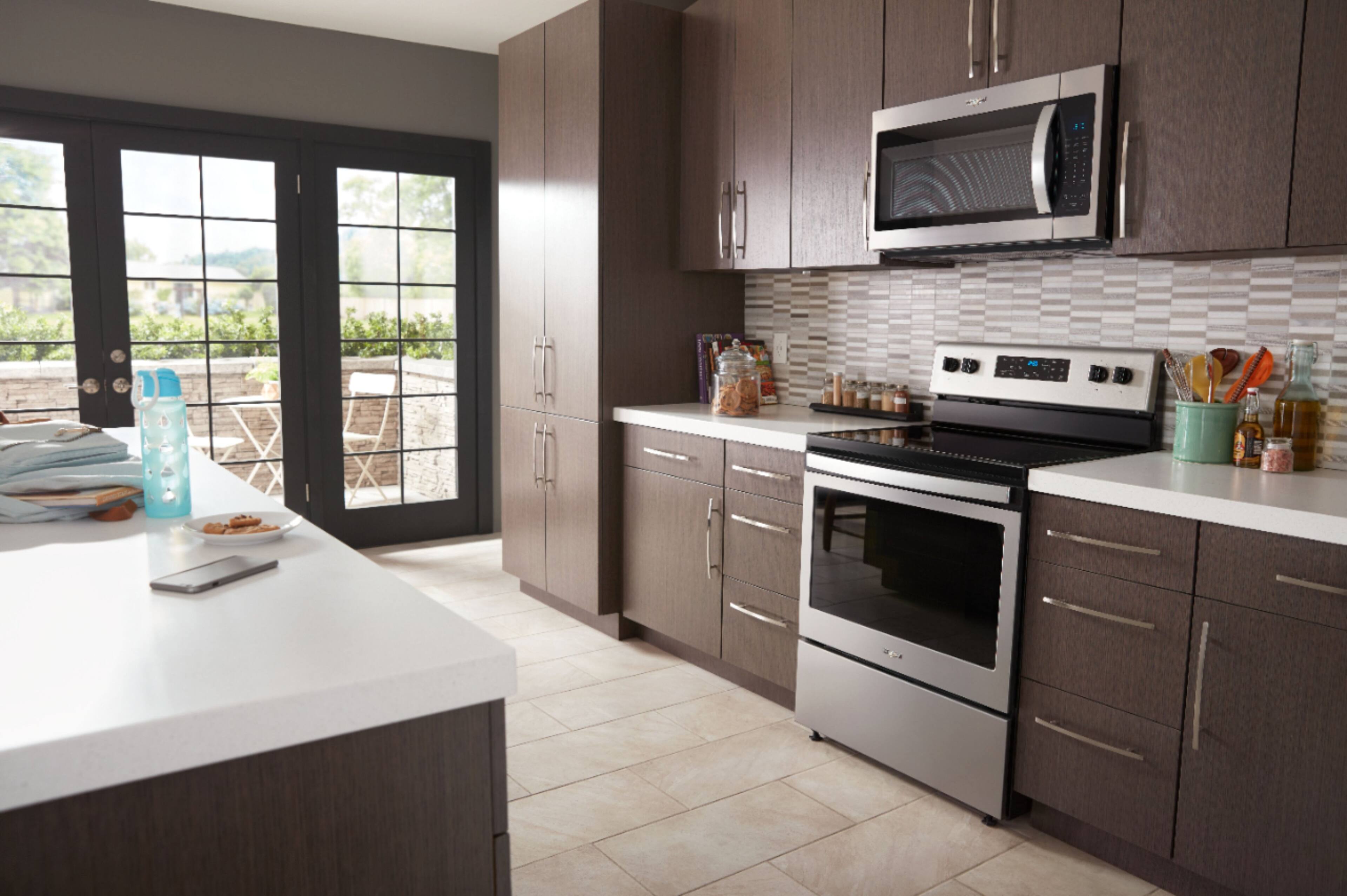 Whirlpool - 5.3 Cu. Ft. Freestanding Electric Range - Stainless steel - Alt_View_Standard_11