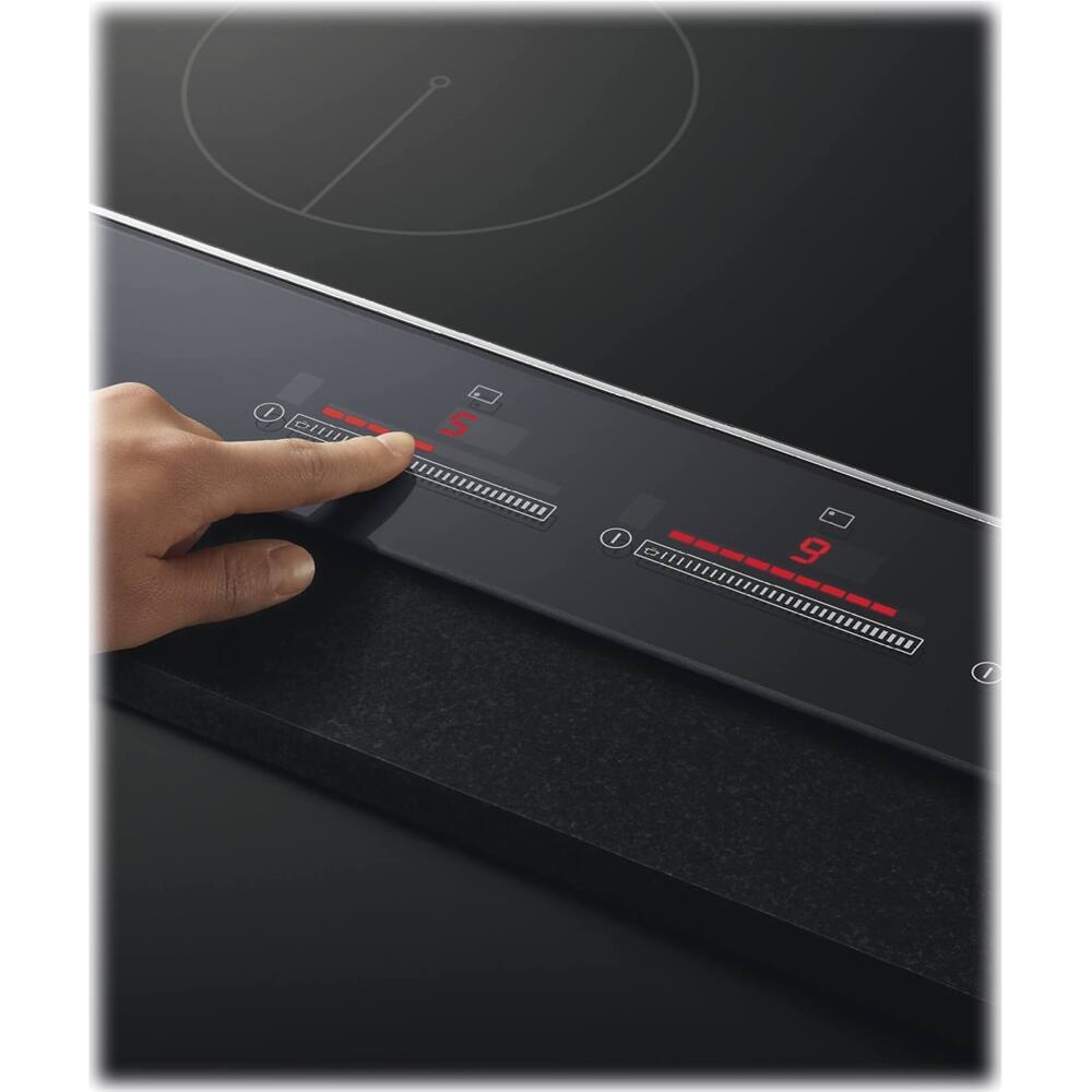 Fisher & Paykel - 36" Electric Induction Cooktop - Alt_View_Standard_11