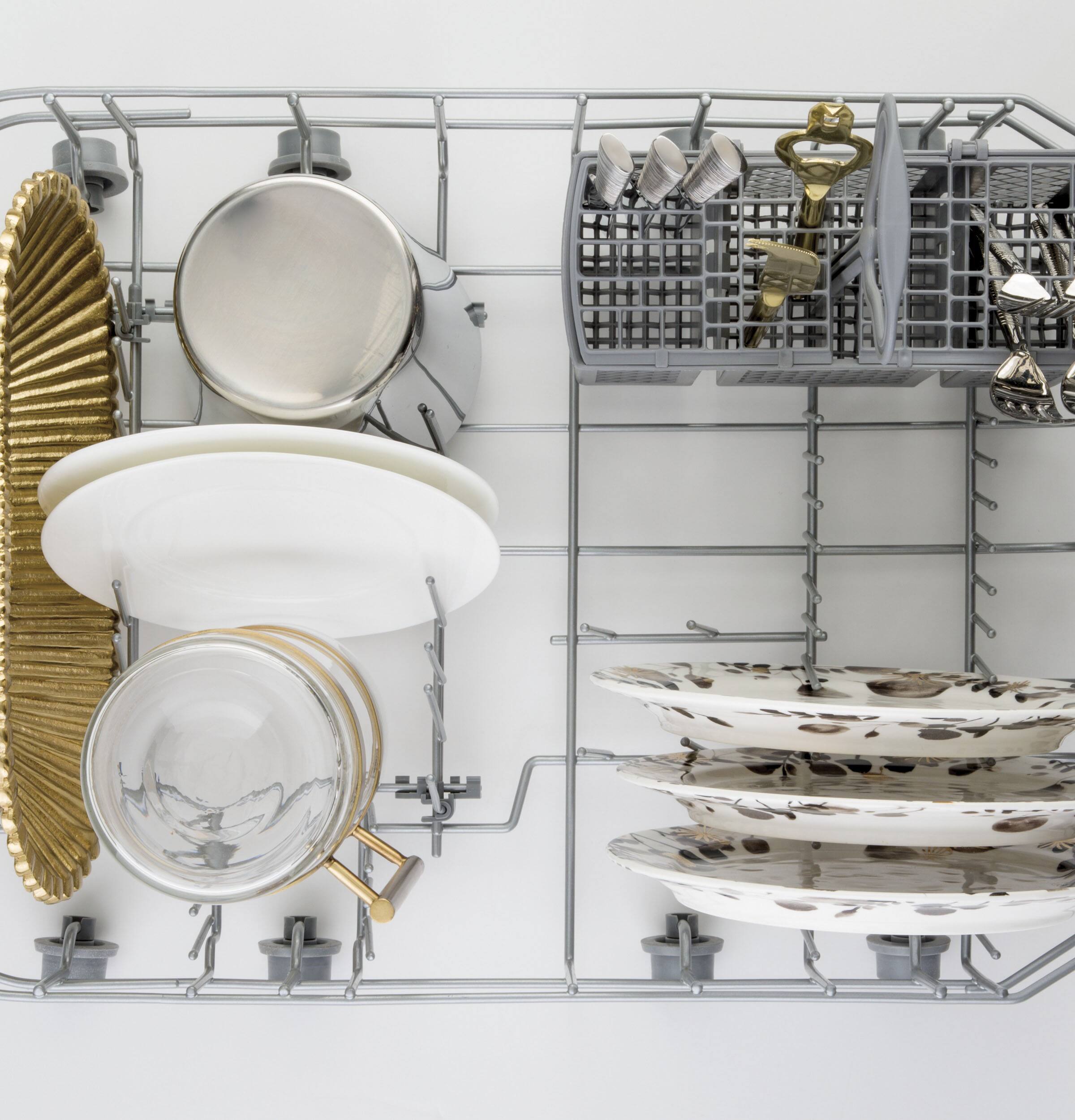 Monogram - 18" Top Control Built-In Dishwasher with Stainless Steel Tub - Alt_View_Standard_13