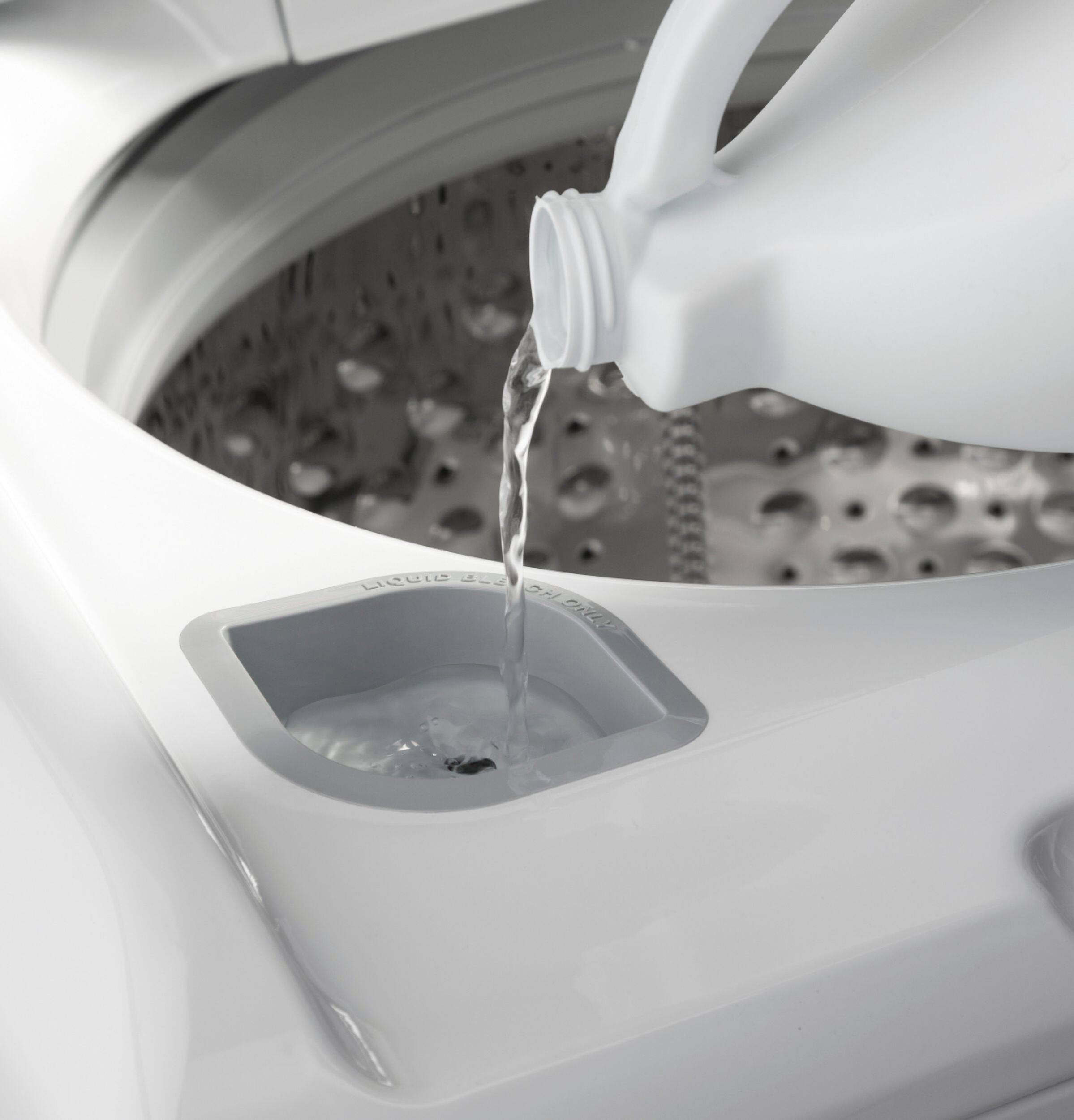 GE - 4.6 Cu. Ft. 13-Cycle Top-Loading Washer - White On White/Silver - Alt_View_Standard_12