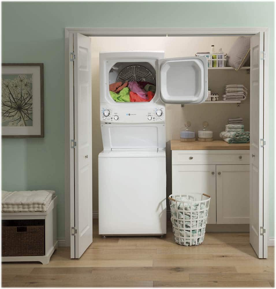 GE - 3.9 Cu. Ft. 12-Cycle Washer and 5.9 Cu.Ft 4-Cycle Dryer Gas Laundry Center - White - Alt_View_Standard_15