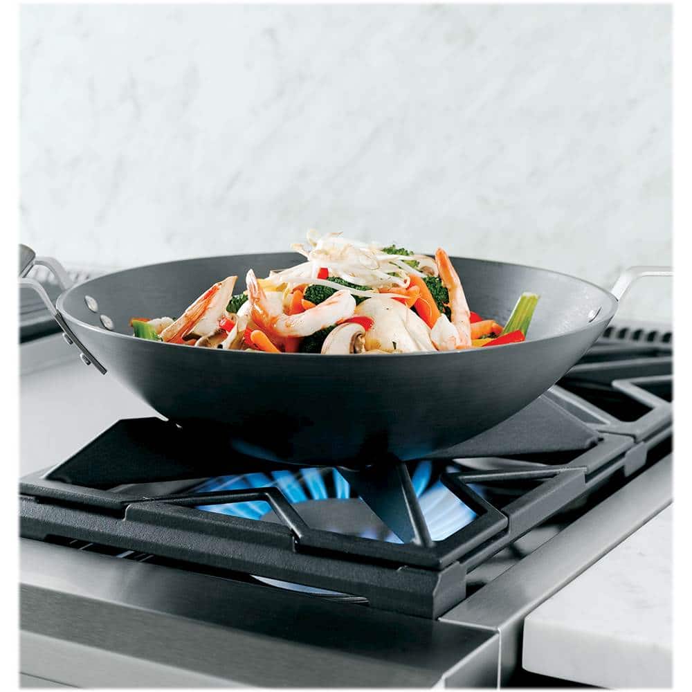 Monogram - 5.3 Cu. Ft. Self-Cleaning Freestanding Dual Fuel Convection Range - Stainless steel - Alt_View_Standard_15
