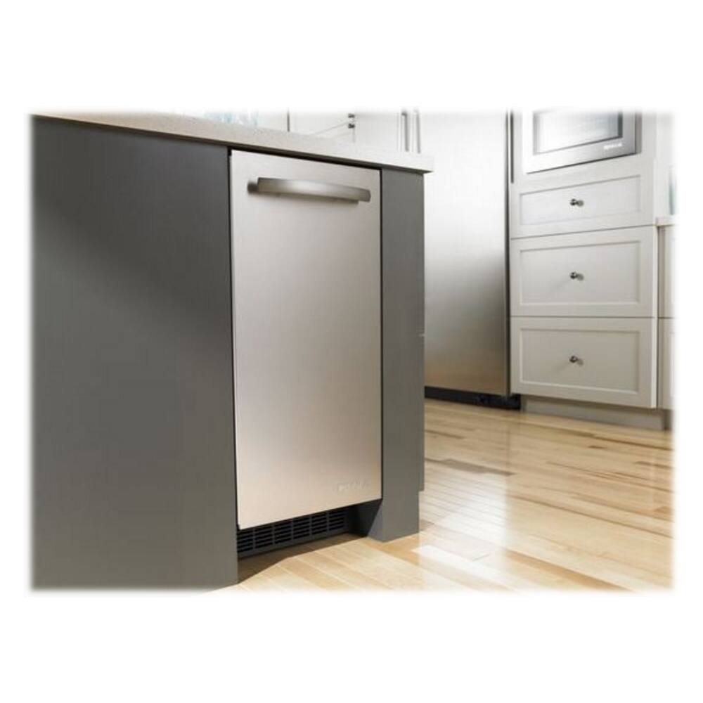 Jenn Air 15 50 Lb Built In Icemaker Black At Pacific S Jenn Air 15 50 Lb Built In Icemaker Black