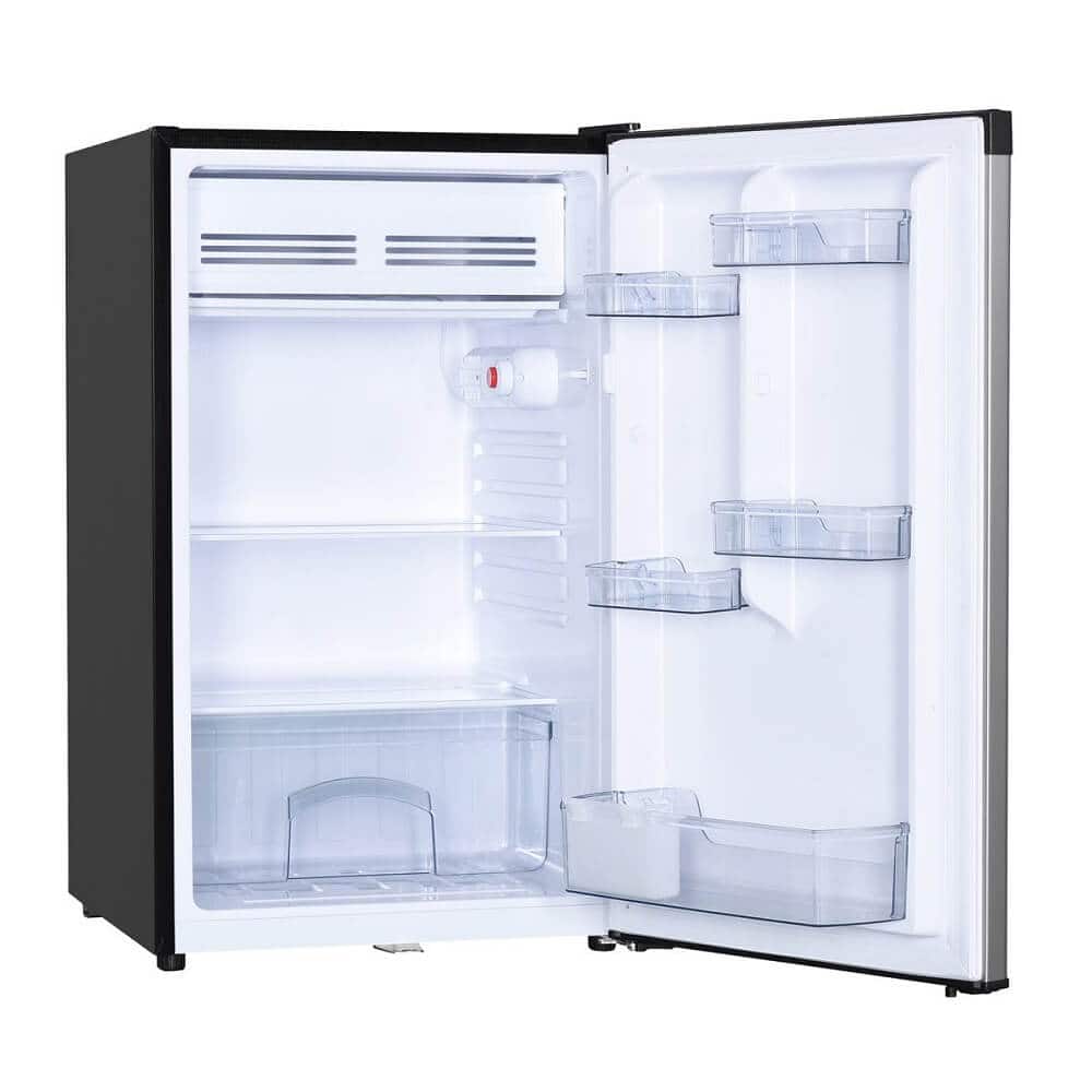 Oster Frigobar de 4.5 pies Negro/Gris Best Buy