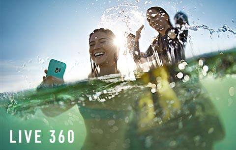 People swimming, live 360