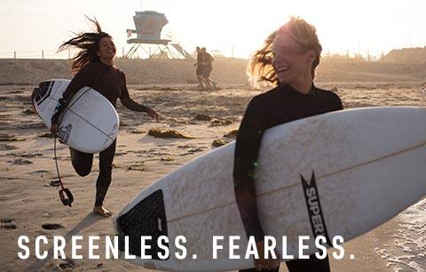 People with surfboards, screenless, fearless
