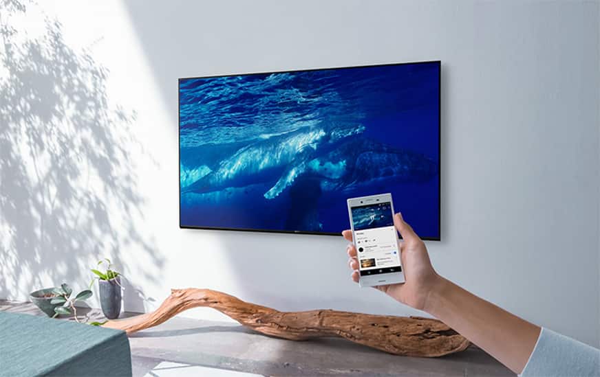 TV and smartphone, Chromecast built-in