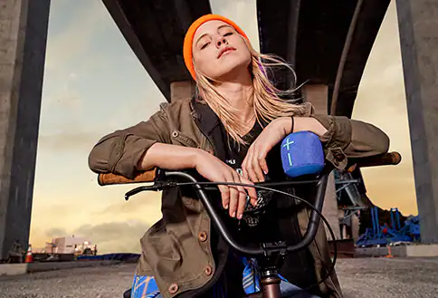 Speaker attached to bicycle