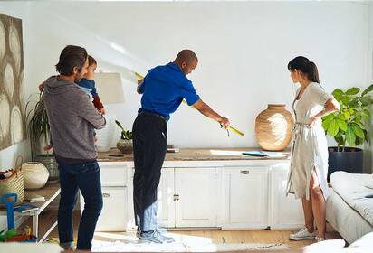 Advisor and customers