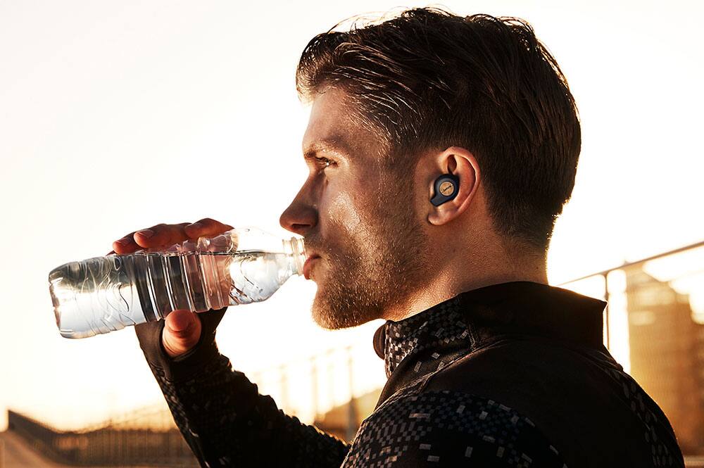 Wireless earbuds