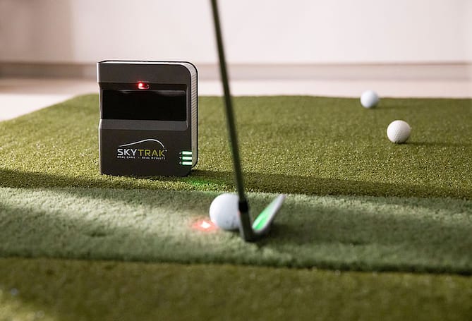 Golf ball, club and launch monitor