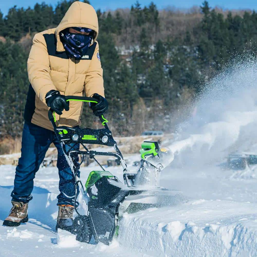 Snow blower