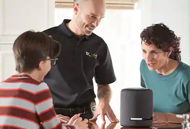 Geek Squad Agent with customers