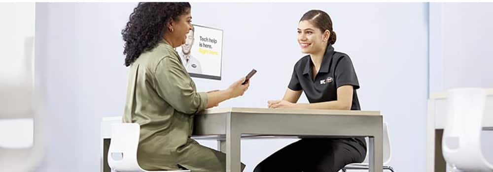 Samsung Logo and TV Display Inside Best Buy Store Editorial Image - Image  of industry, electronic: 115268865