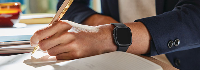 Fitbit Versa 3 Health & Fitness Smartwatch Soft Gold FB511GLNV - Best Buy