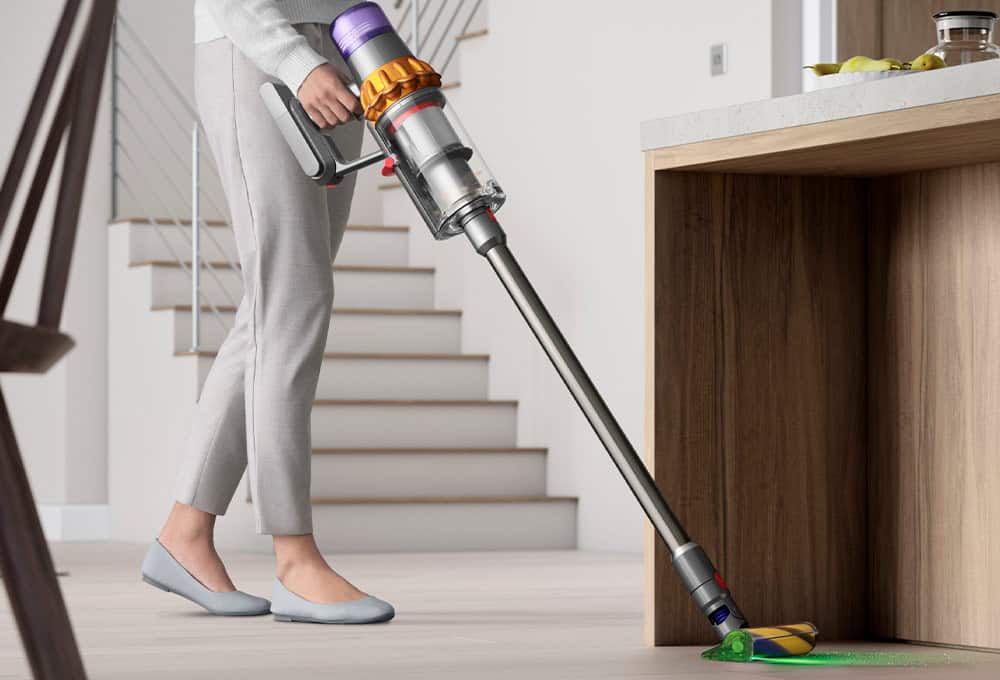 Cordless vacuum