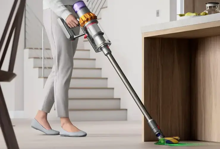 Cordless vacuum