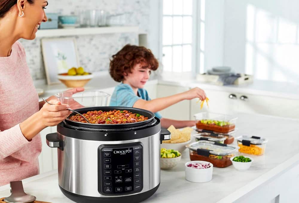 Slow cooker