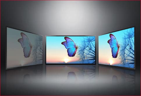 LCD TV and OLED TV at different angles