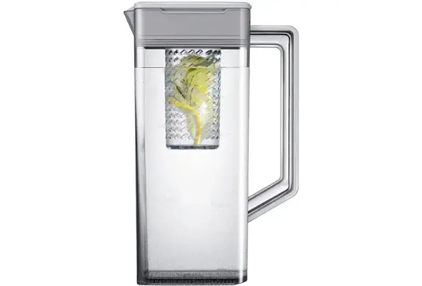 Water pitcher