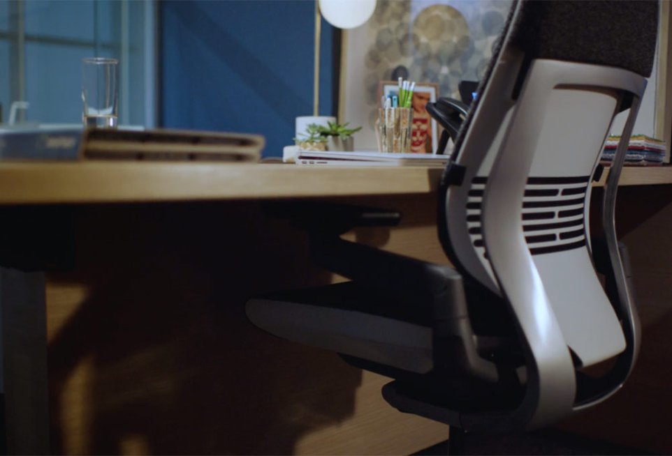 Best Buy: Steelcase Gesture Shell Back Office Chair Night Owl  SX66T2XJKWRWHN56F6