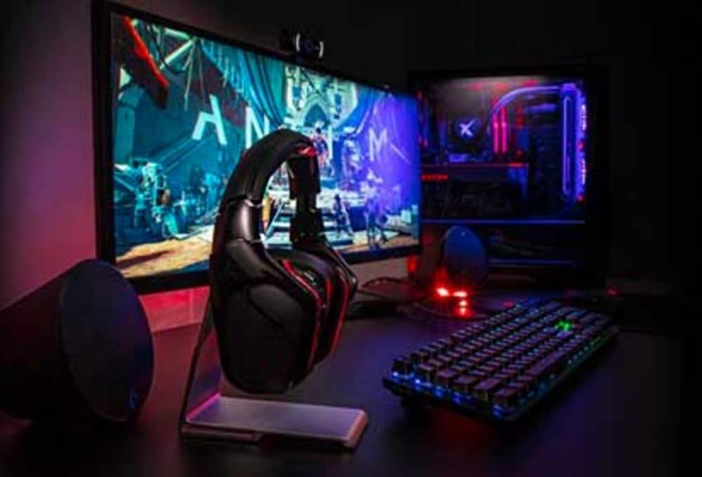 Gaming PC, monitor and accessories