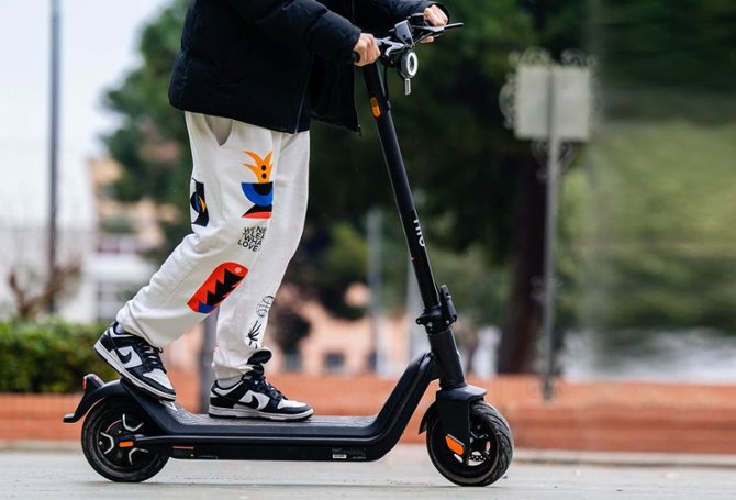 The Ultimate Buying Guide to Dragon Electric Scooters – E-Ride Solutions