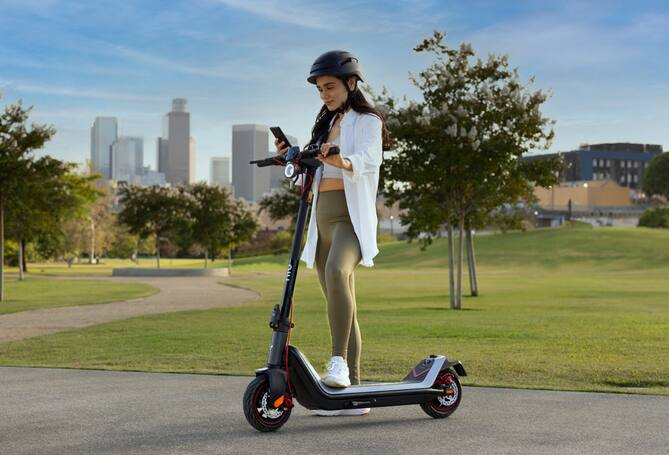 Electric Scooter Buying Guide - Best Buy