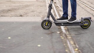 Ninebot MAX G2 Review: Incredible 22mph E-Scooter with 43 Mile Range! 