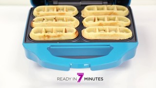 Best Buy: FUN Waffle Maker Teal HF-09015E