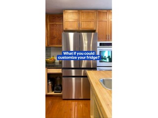 Samsung Bespoke 30 Cu. ft. 3-Door French Door Refrigerator with Beverage Center - RF30BB6600 Custom Panel Ready
