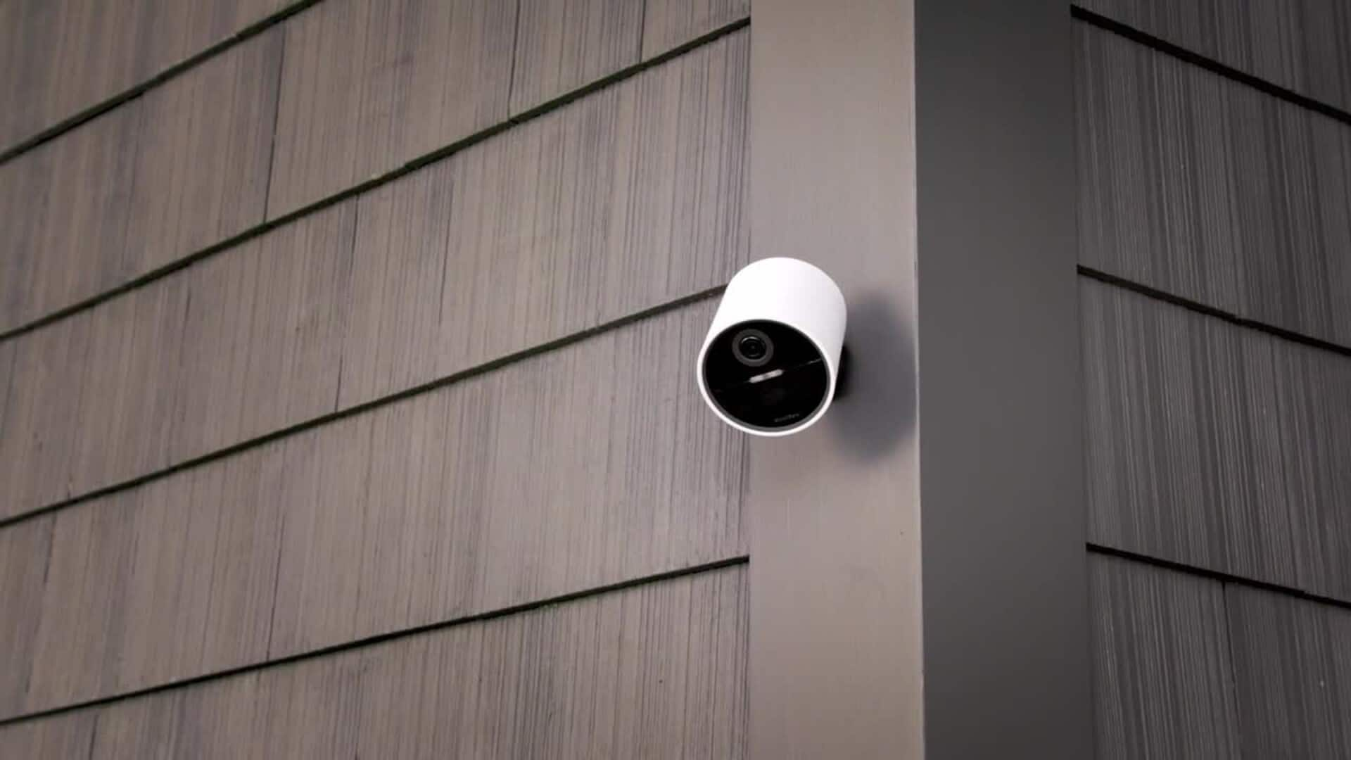 Simplisafe best sale spotlight camera