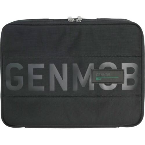 Front Standard. Golla - Basic Netbook Carrying Case - Black.