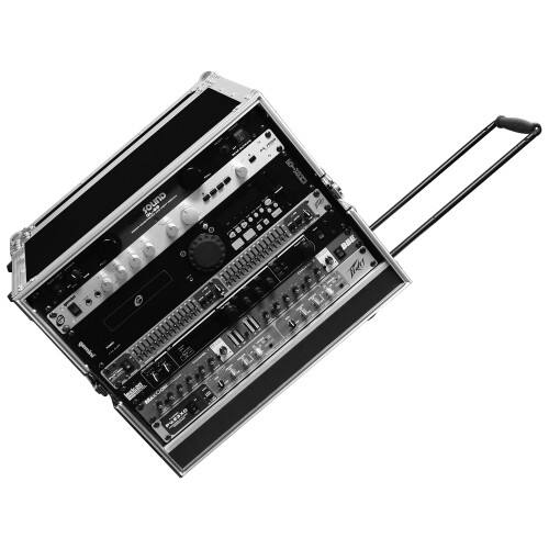 Front Standard. Marathon - Flight Road Case 10U Effect Deluxe Case with Pull Out Handles & Wheels.