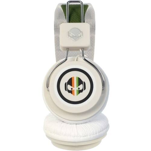 Front Standard. Subjekt - Headset.