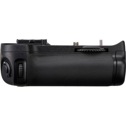 Front Standard. Nikon - Camera Battery Grip.