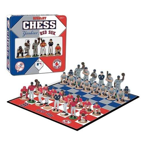Front Standard. Usaopoly - Rivalry Chess - Yankees Vs. Red Sox.