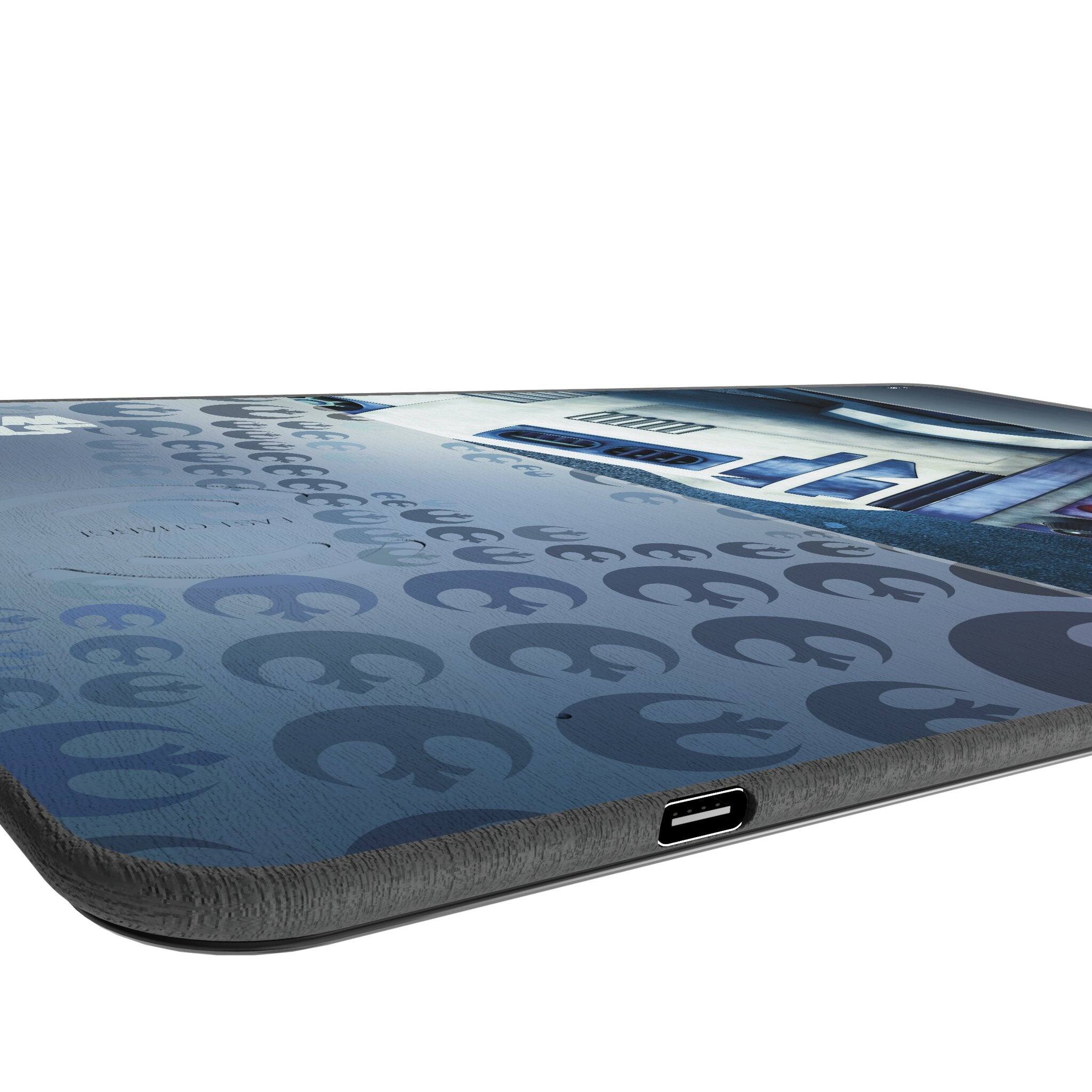 The text on the image appears to be a mix of letters and numbers, possibly part of a design or pattern. Here is the corrected and grouped version:

- A VE 2mn COECCE
- Hl PWs AUEU CHAIRT 6
- E 3
- S
- coC e Q

The text seems to be part of a larger design or pattern, and it's not clear if it forms coherent words or phrases.