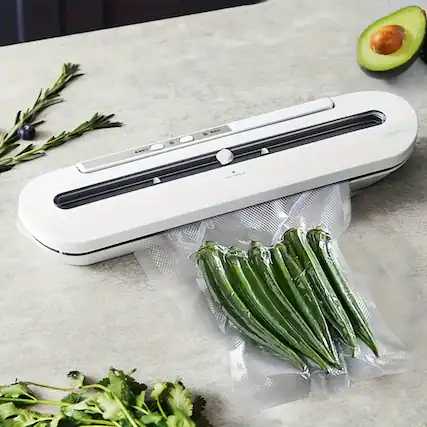Front. Edgetech Trends - Premium Food Vacuum Sealer Machine - White.