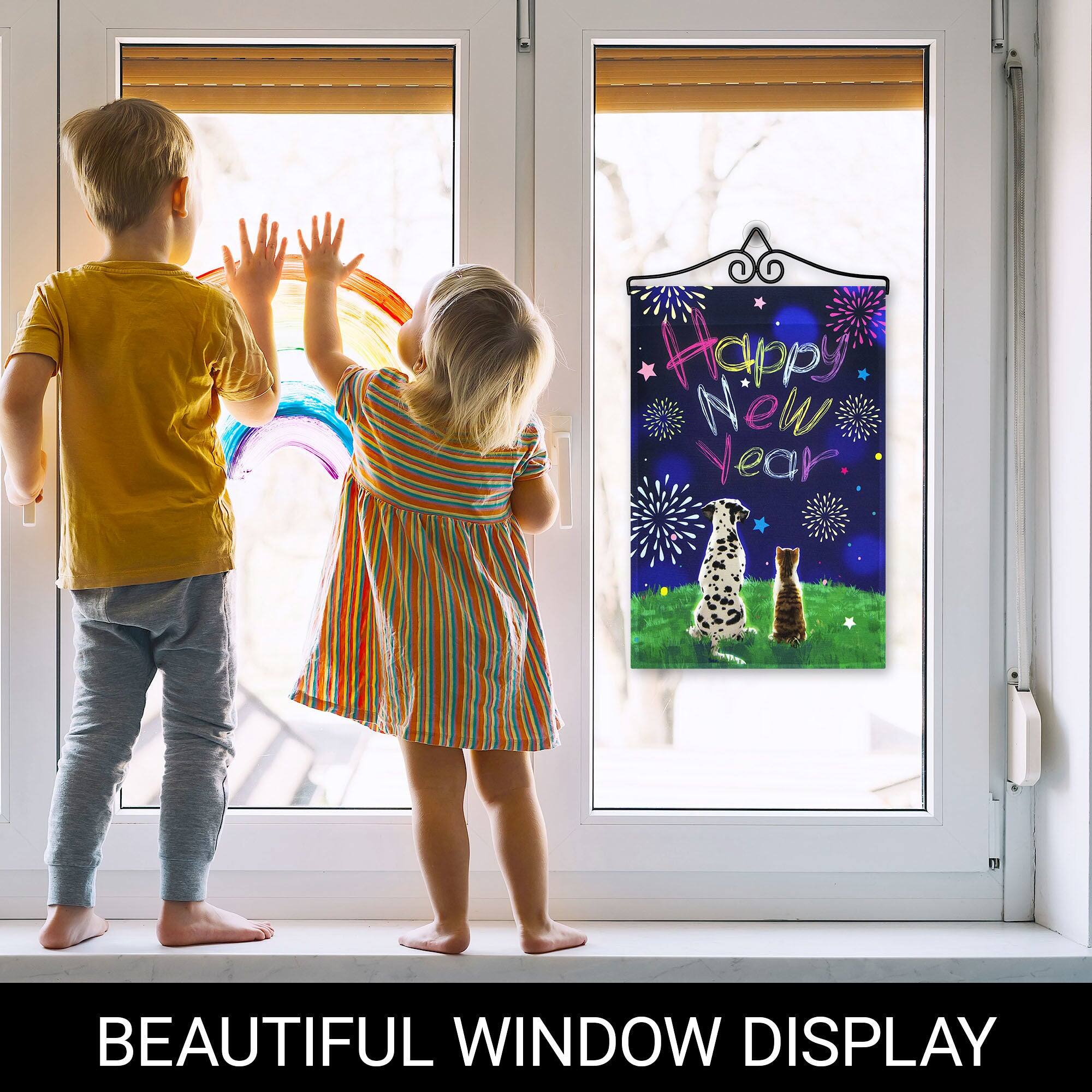 Happy New Year  
BEAUTIFUL WINDOW DISPLAY