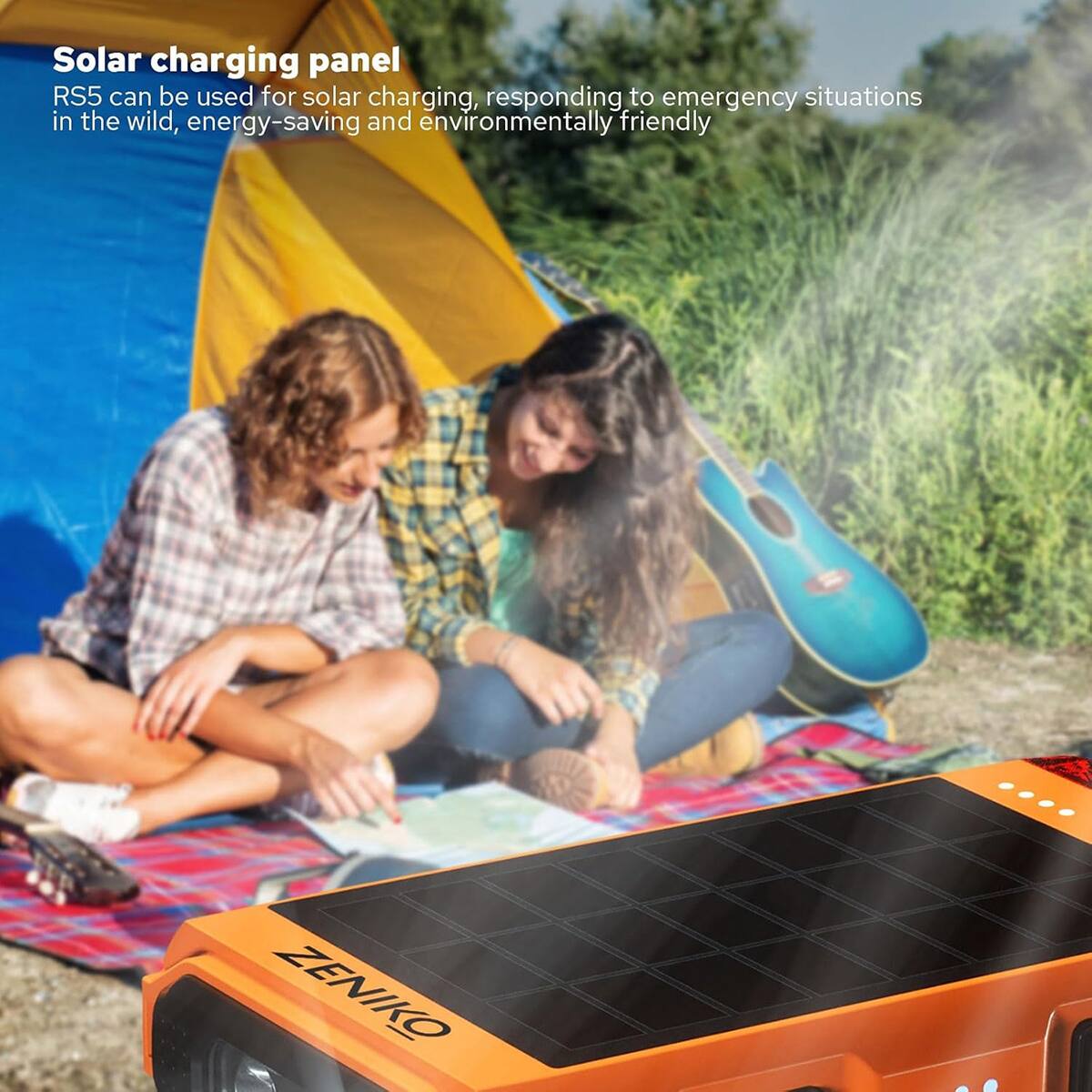 Solar charging panel RS5 can be used for solar charging, responding to emergency situations in the wild, energy-saving and environmentally friendly.